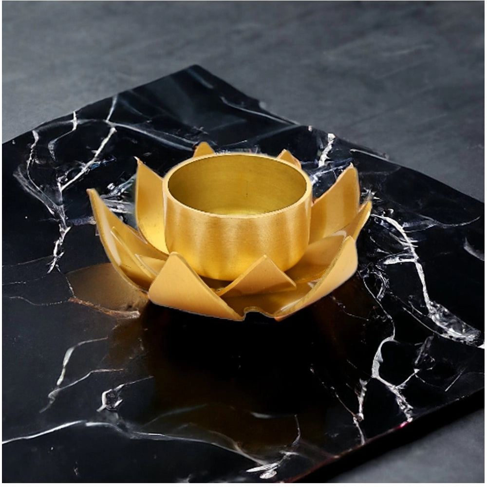 Roneclick Golden Lotus Tea Light Holder (Gold)