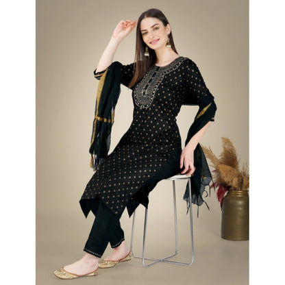 Roneclick Women's Casual 3-4 th Sleeve Embroidery Cotton Kurti Pant Dupatta Set (Black)