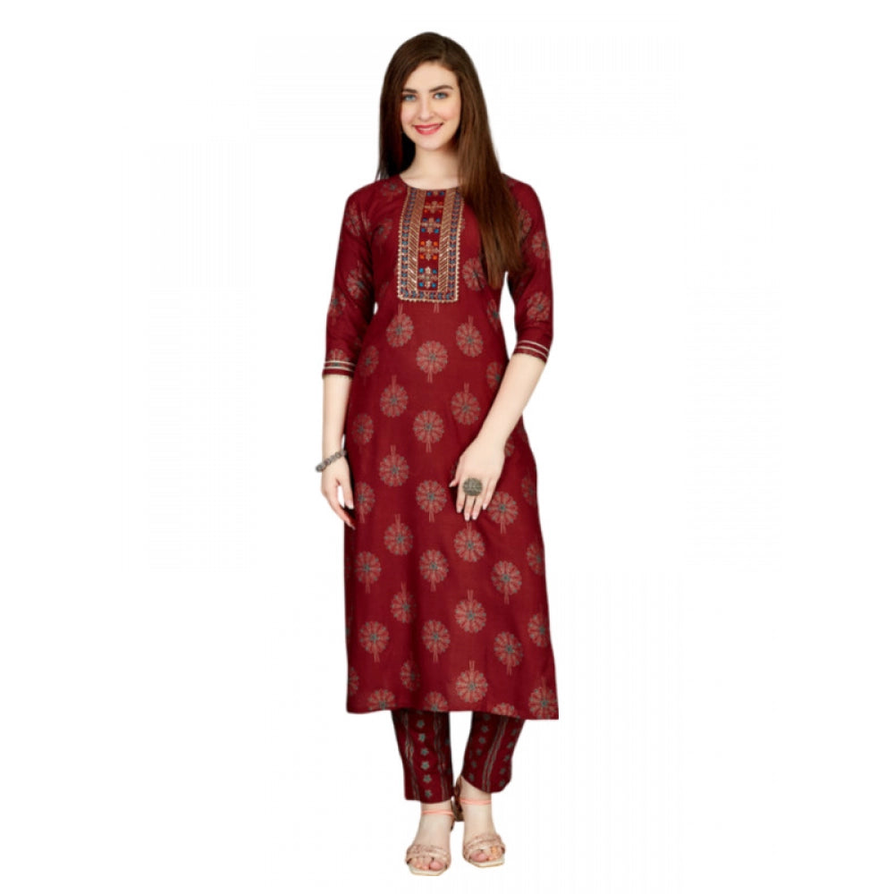 Roneclick Women's Casual 3-4 th Sleeve Embroidery Rayon Kurti Pant Set (Maroon)