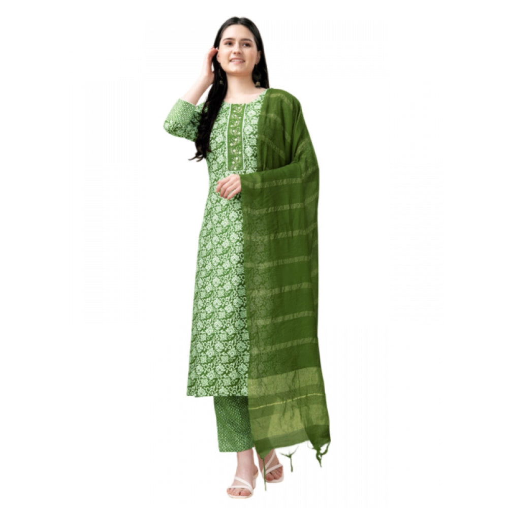 Roneclick Women's Casual 3-4 th Sleeve Embroidery Rayon Kurti Pant Dupatta Set (Green)