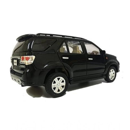 Roneclick Plastic Fortuner Off Road Suv Miniature Pull Back (Assorted)