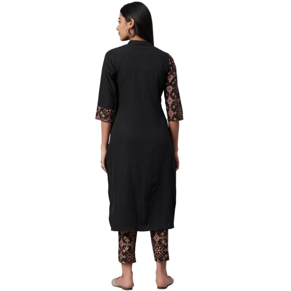 Roneclick Women's Casual 3-4Th Sleeve Geometric Crepe Kurti And Pant Set (Black)