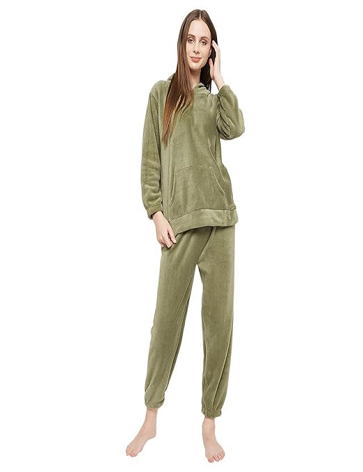 Green Women Winter Full Sleeve Regular Fit Night Suit